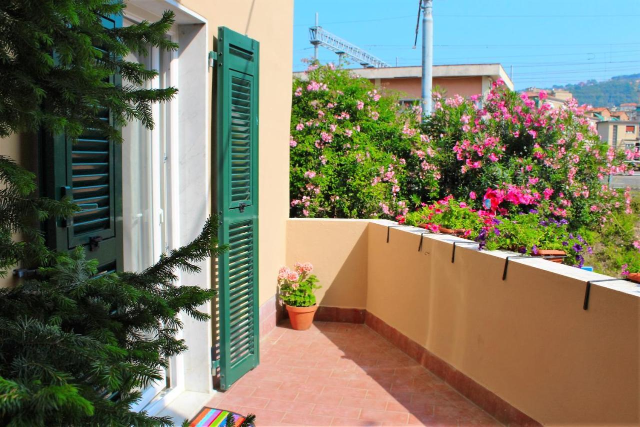 Terrazza Cinque Terre Villa ลาสเปเซีย ภายนอก รูปภาพ